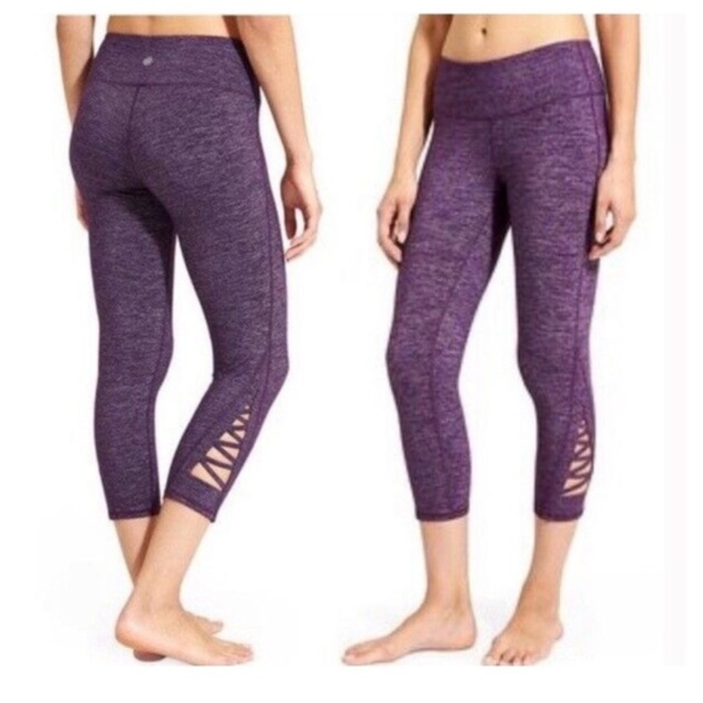 Athleta Quest Criss Cross  Capri Leggings Sm Tall